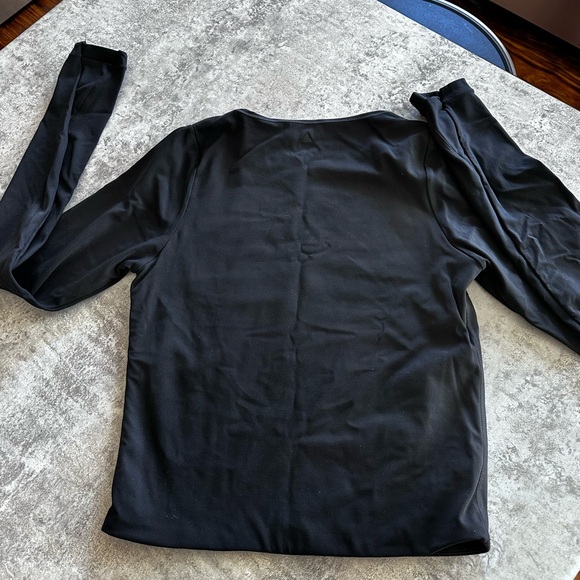 Vitality - Long Sleeve Crop Top - Picture 2 of 3